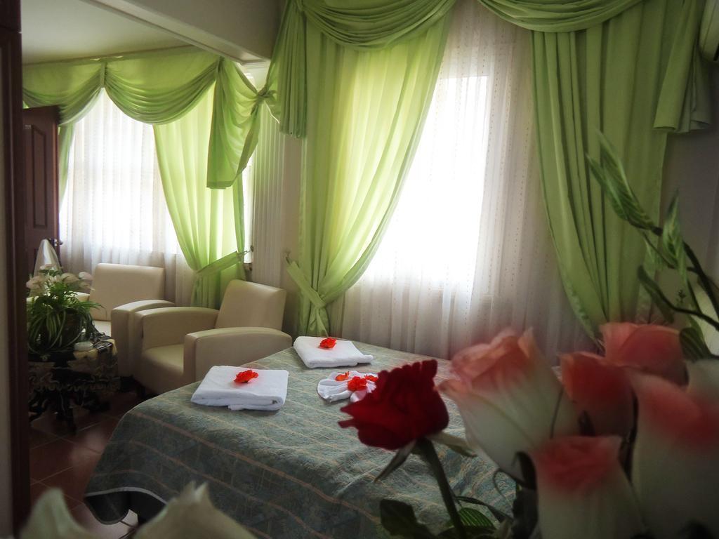 Vatan Hotel Izmir Exteriör bild